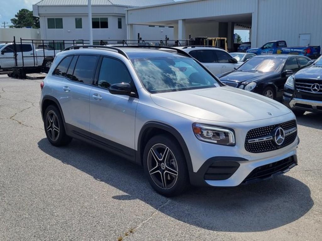 2022 Mercedes-Benz GLB - $40,500