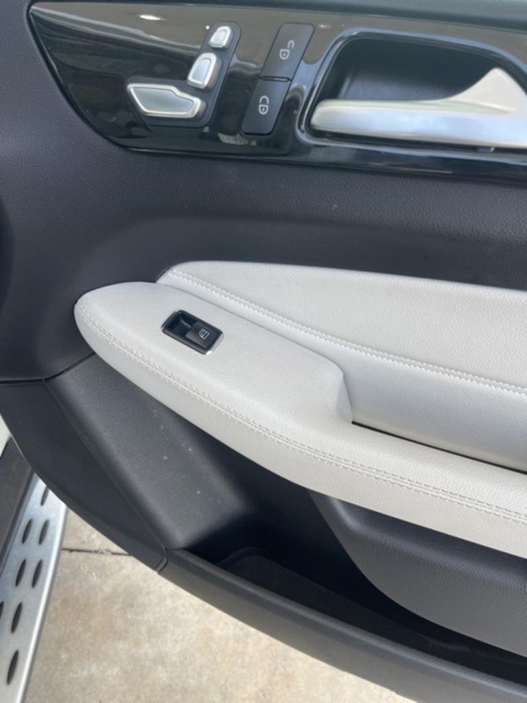 2017 Mercedes-Benz E-Class - $26,000
