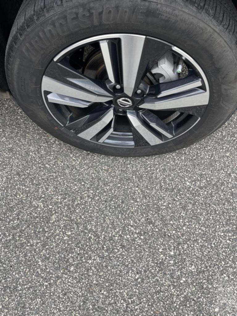 2021 Nissan Rogue - $28,000
