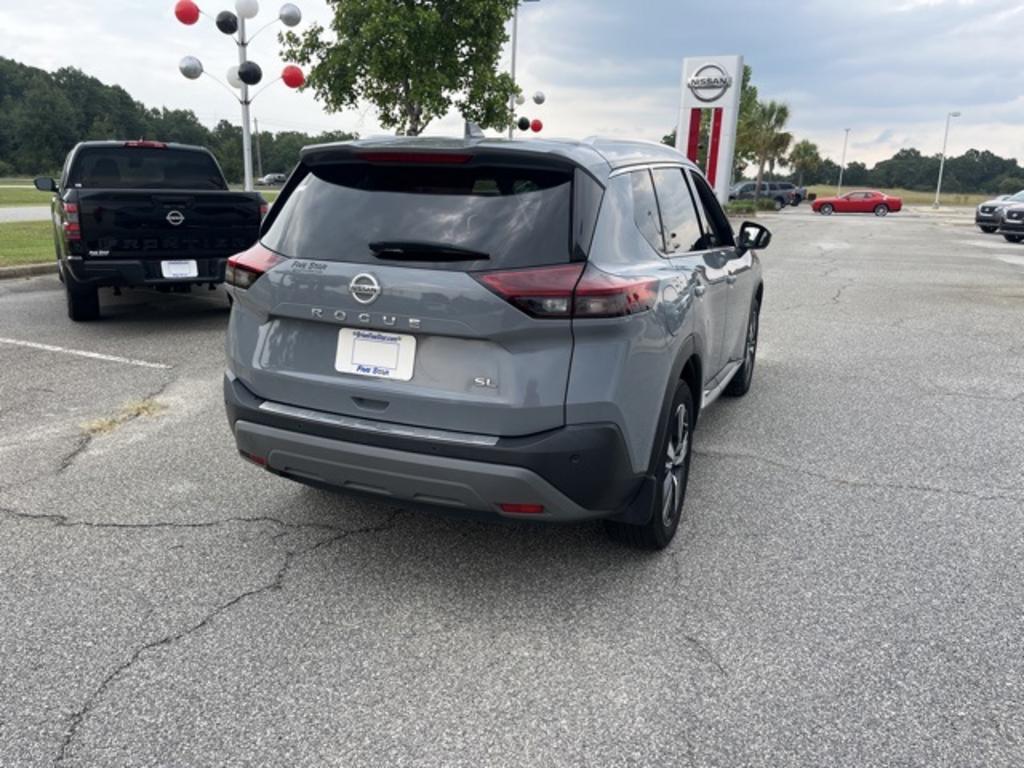 2021 Nissan Rogue - $28,000