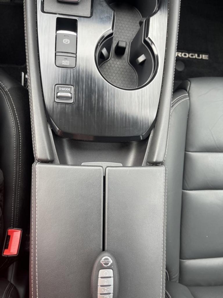 2021 Nissan Rogue - $28,000