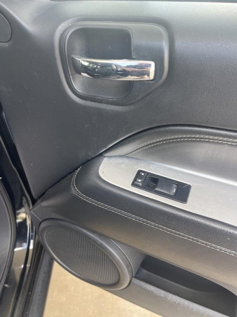 2014 Jeep Compass - $10,000