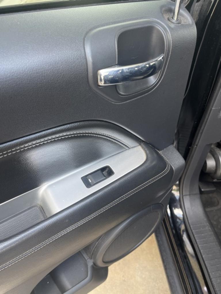 2014 Jeep Compass - $10,000