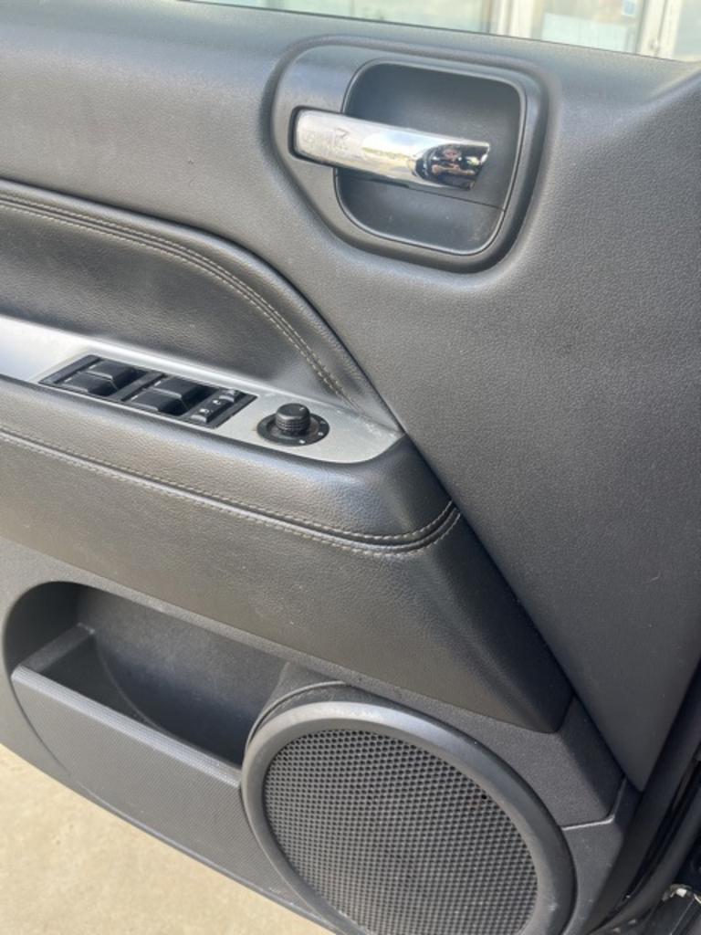 2014 Jeep Compass - $10,000