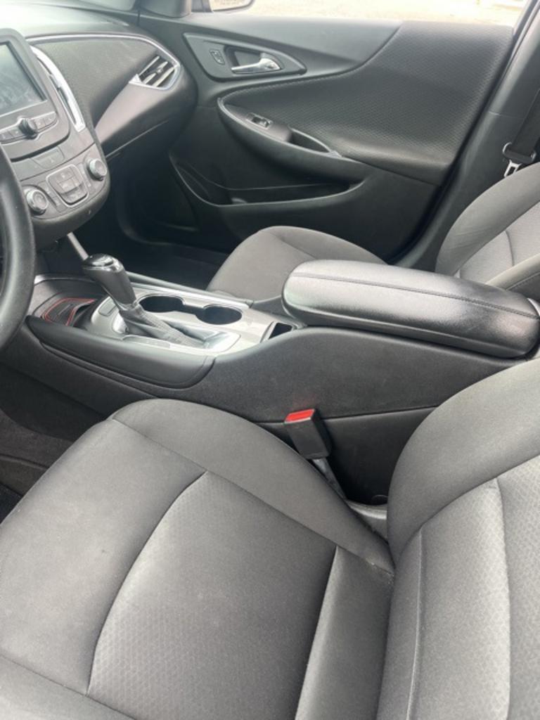 2018 Chevrolet Malibu - $9,000