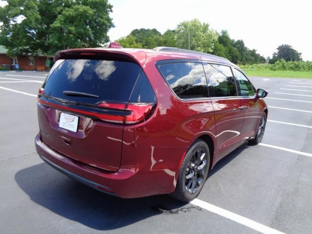 2021 Chrysler Pacifica - $36,000