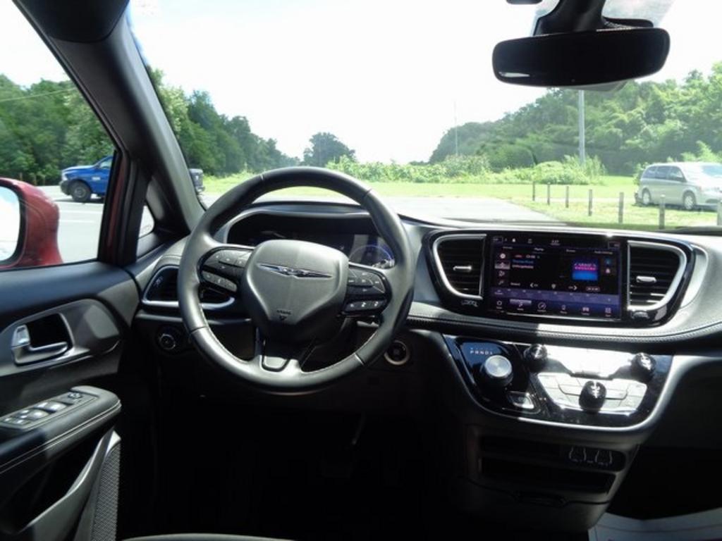 2021 Chrysler Pacifica - $36,000