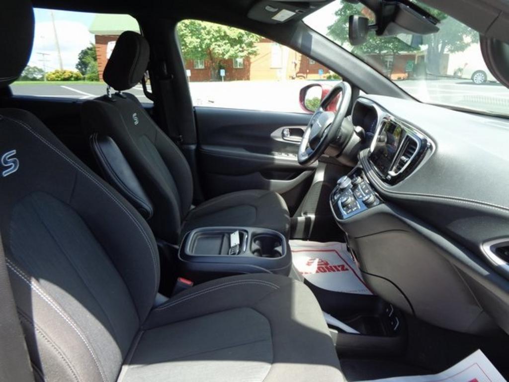 2021 Chrysler Pacifica - $36,000