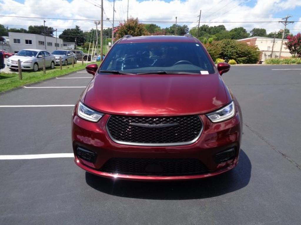 2021 Chrysler Pacifica - $36,000