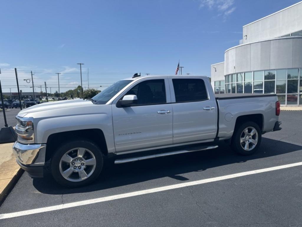 2016 Chevrolet Silverado - $26,500