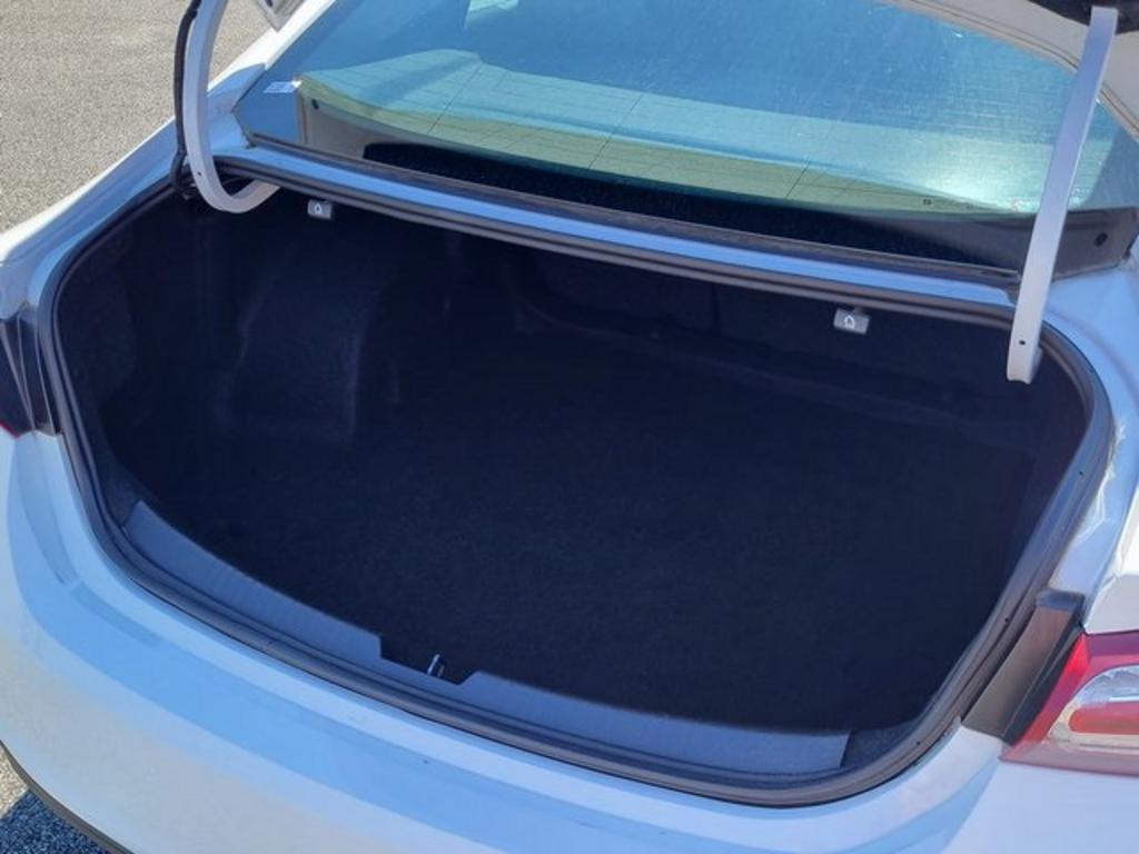 2021 Chevrolet Malibu - $21,000
