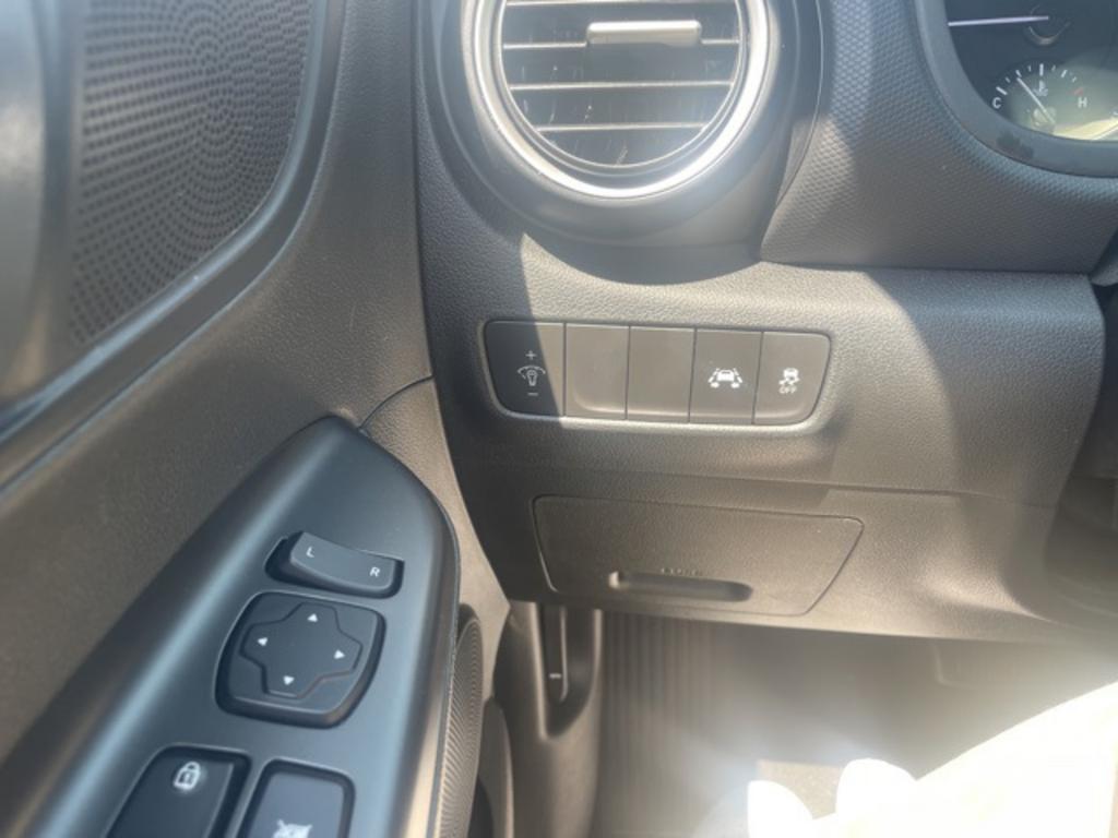 2021 Hyundai Kona - $19,500