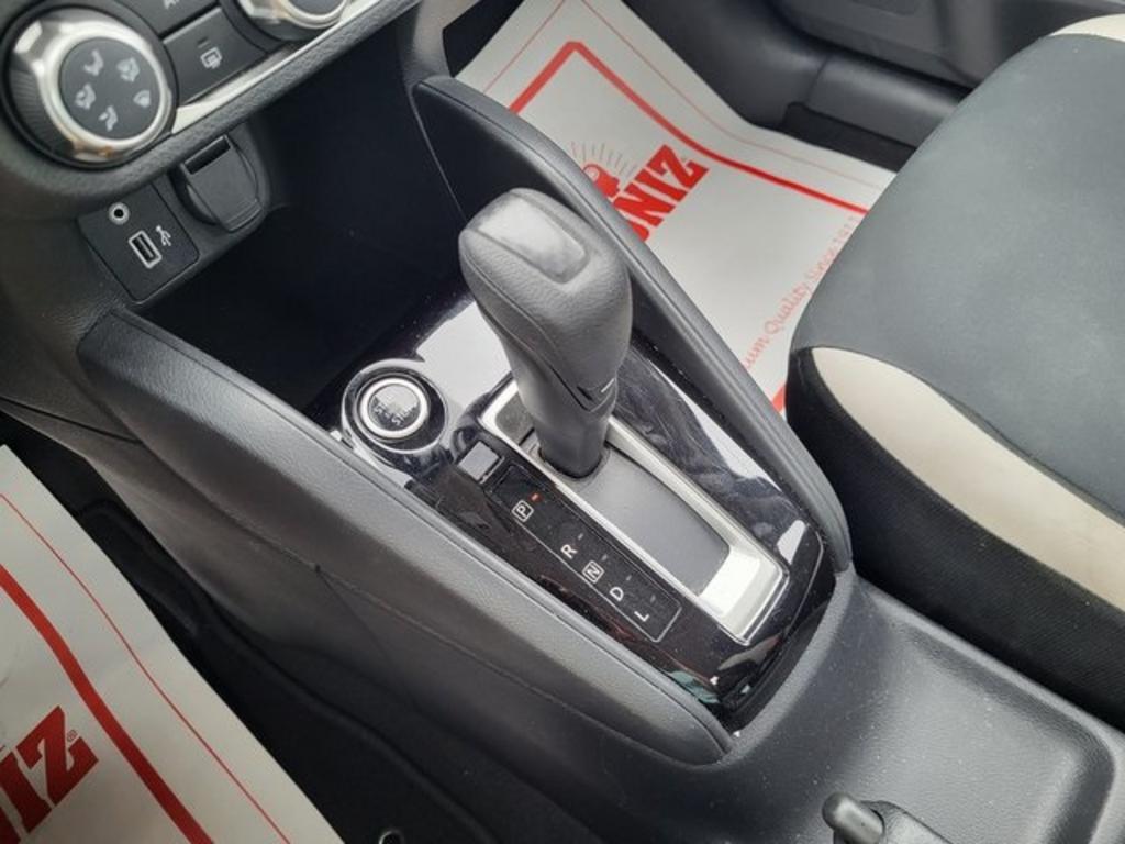 2022 Nissan Versa - $21,000