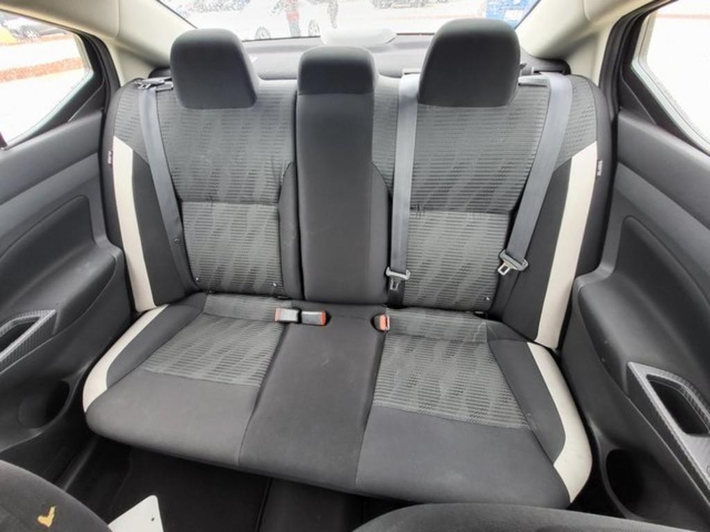 2022 Nissan Versa - $21,000