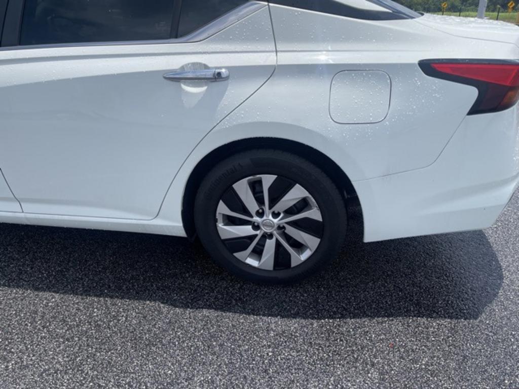 2020 Nissan Altima - $19,000