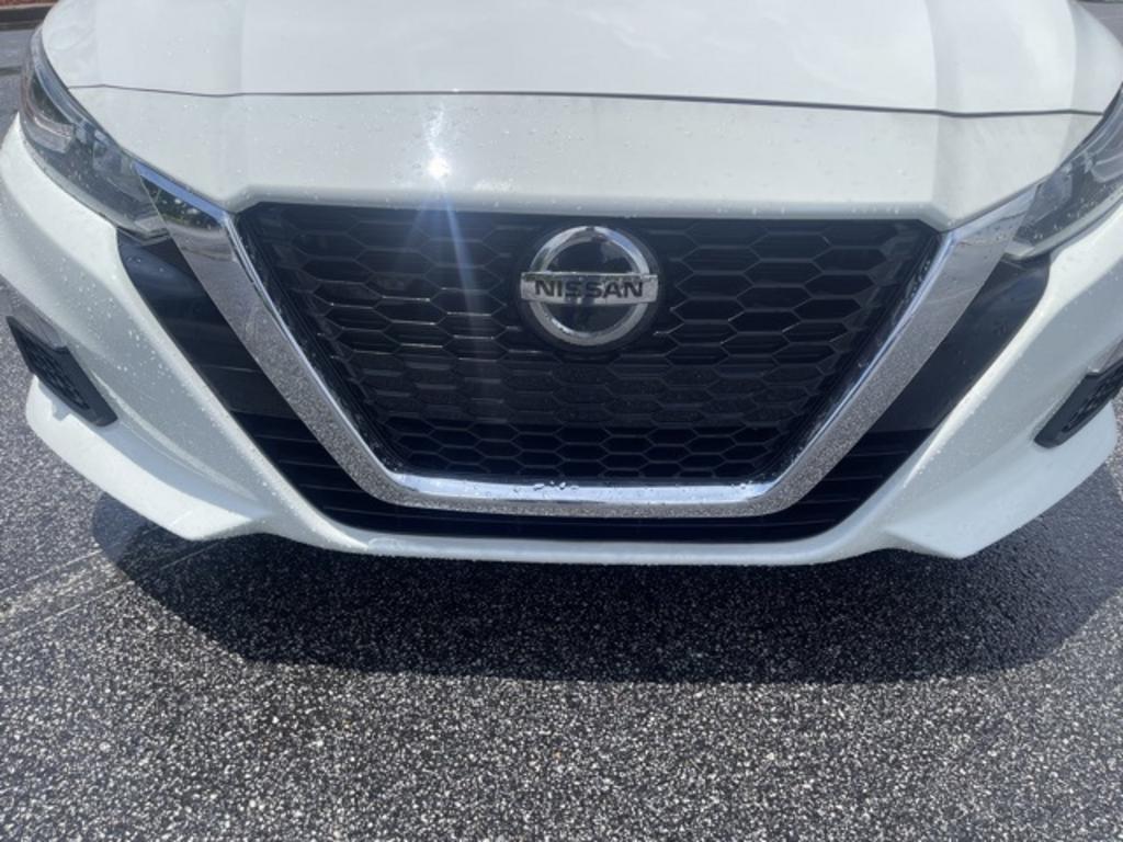 2020 Nissan Altima - $19,000