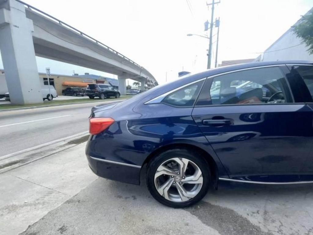 2019 Honda Accord - $25,500