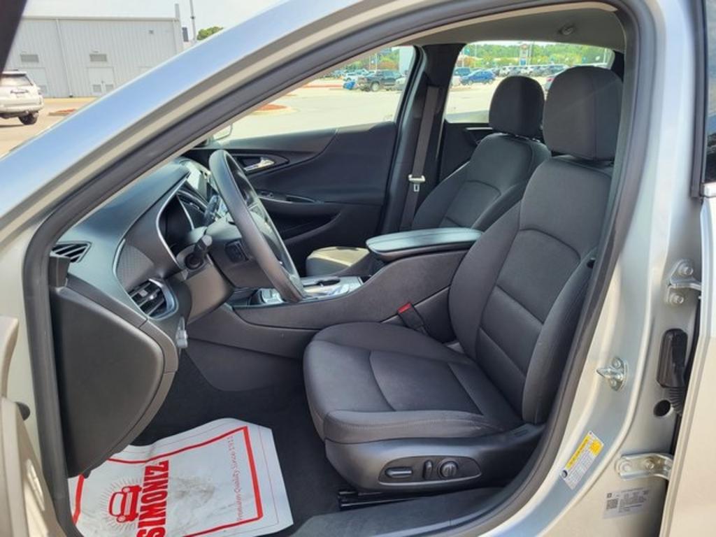 2021 Chevrolet Malibu - $21,000
