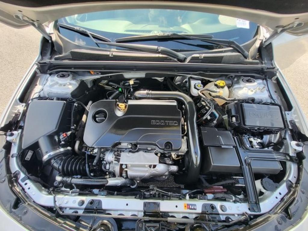 2021 Chevrolet Malibu - $21,000