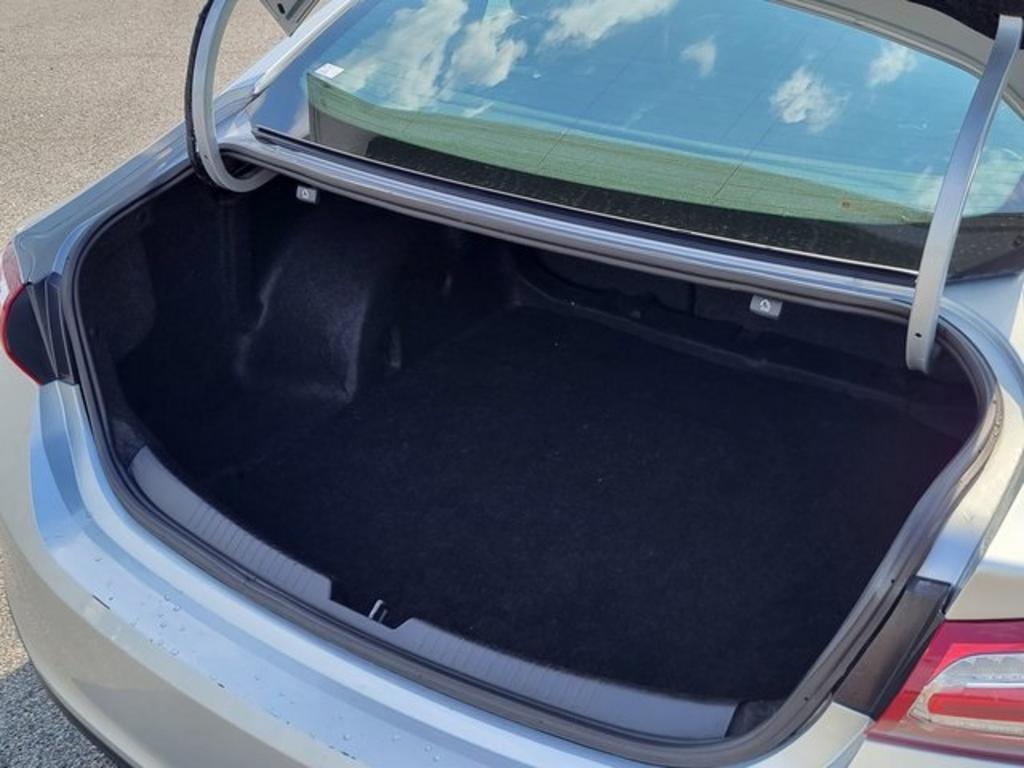 2021 Chevrolet Malibu - $21,000