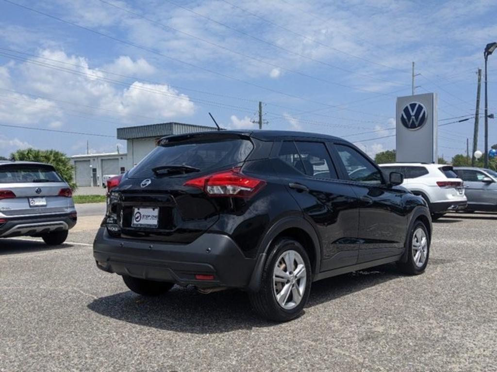 2020 Nissan Kicks - $19,000