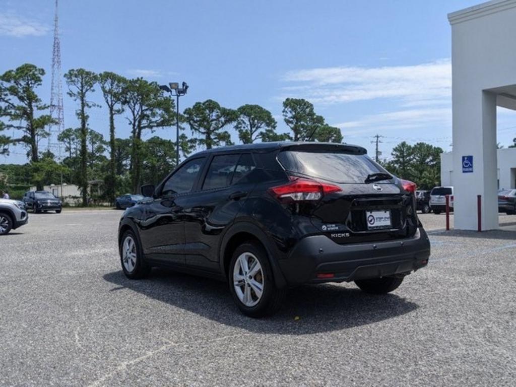 2020 Nissan Kicks - $19,000