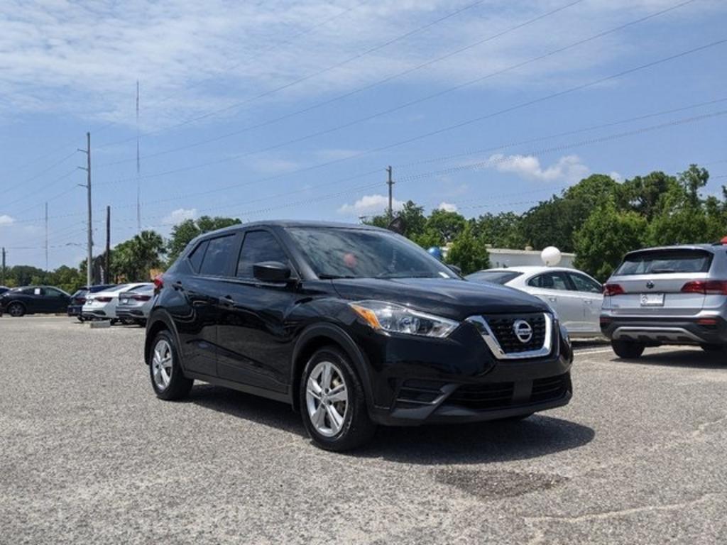 2020 Nissan Kicks - $19,000