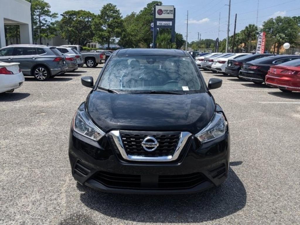 2020 Nissan Kicks - $19,000