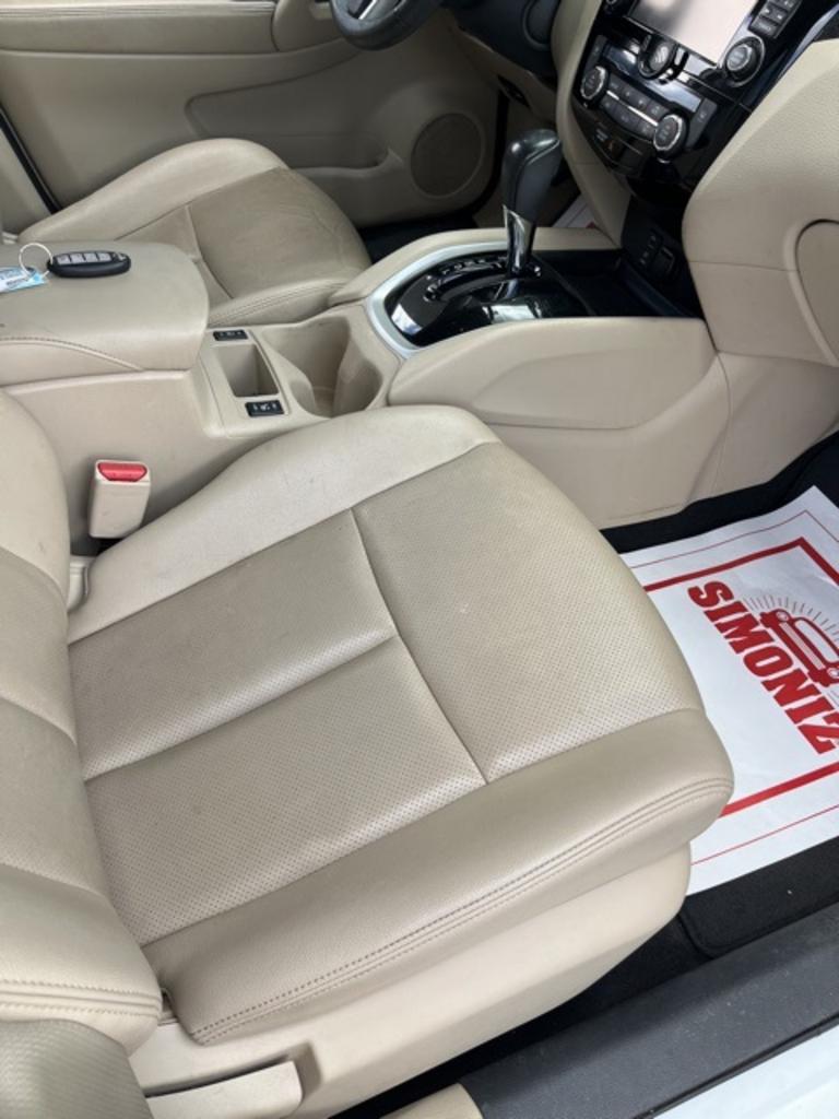 2016 Nissan Rogue - $14,000
