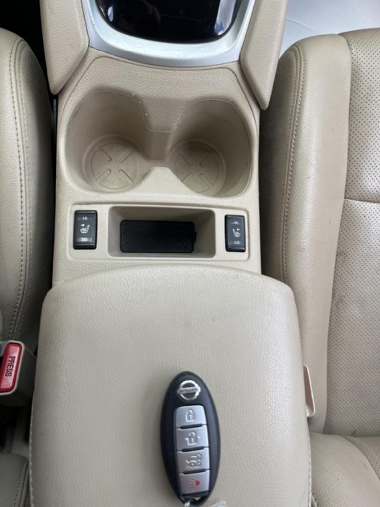 2016 Nissan Rogue - $14,000