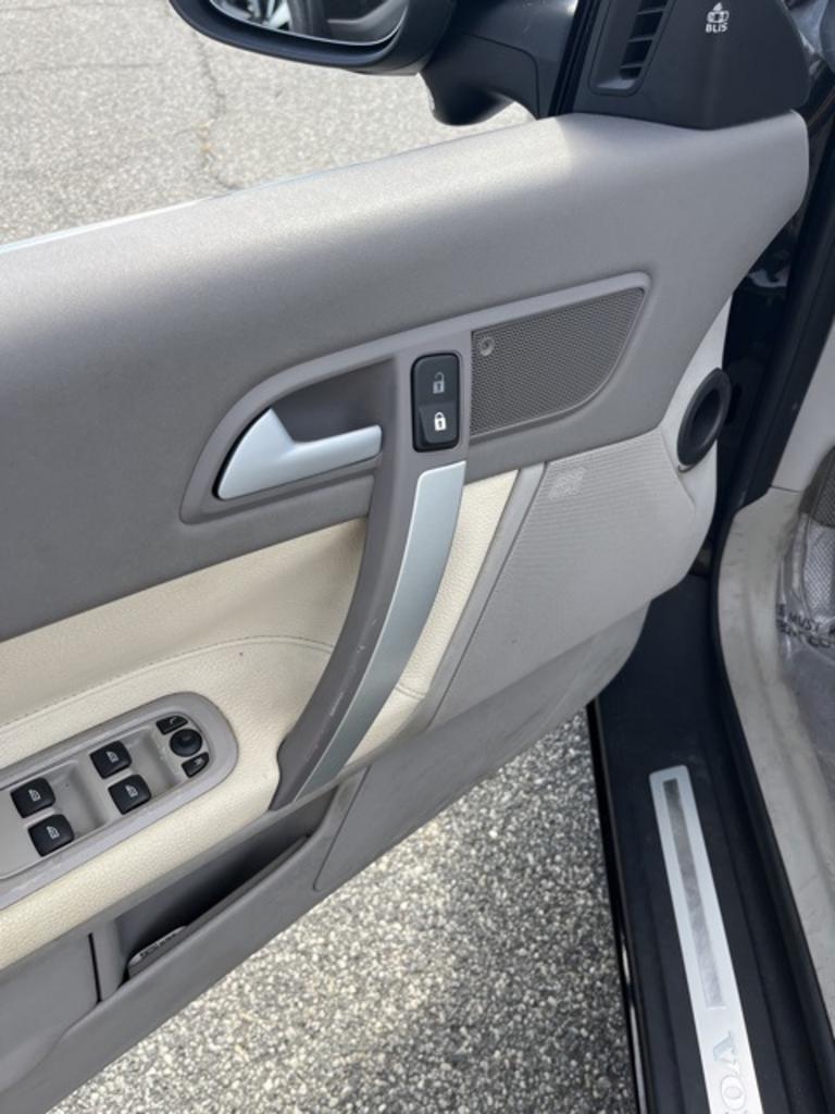 2011 Volvo C70 - $9,500