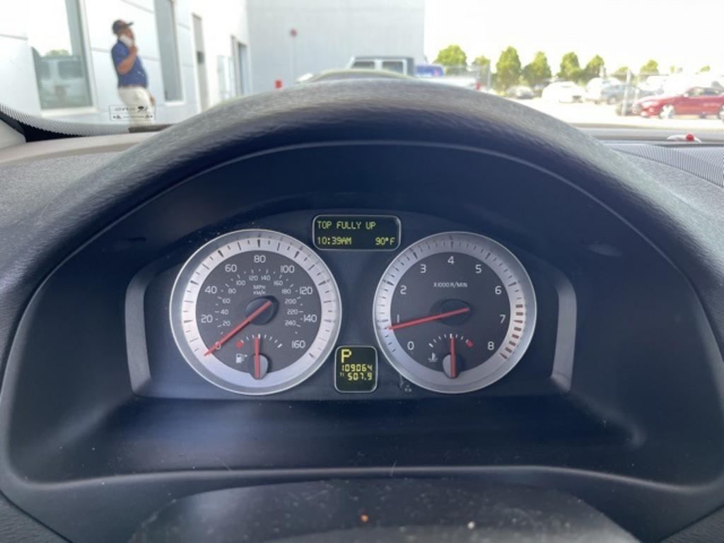 2011 Volvo C70 - $9,500