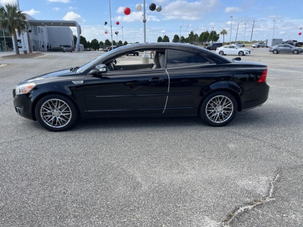 2011 Volvo C70 - $9,500