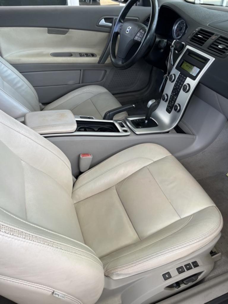 2011 Volvo C70 - $9,500