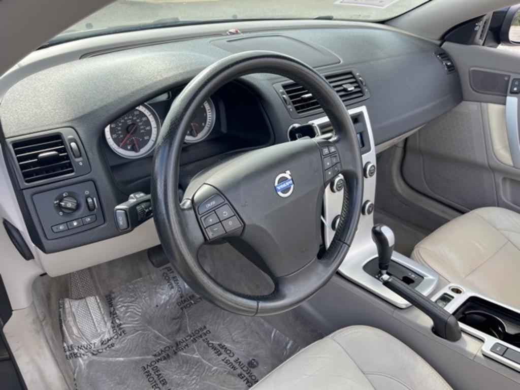 2011 Volvo C70 - $9,500