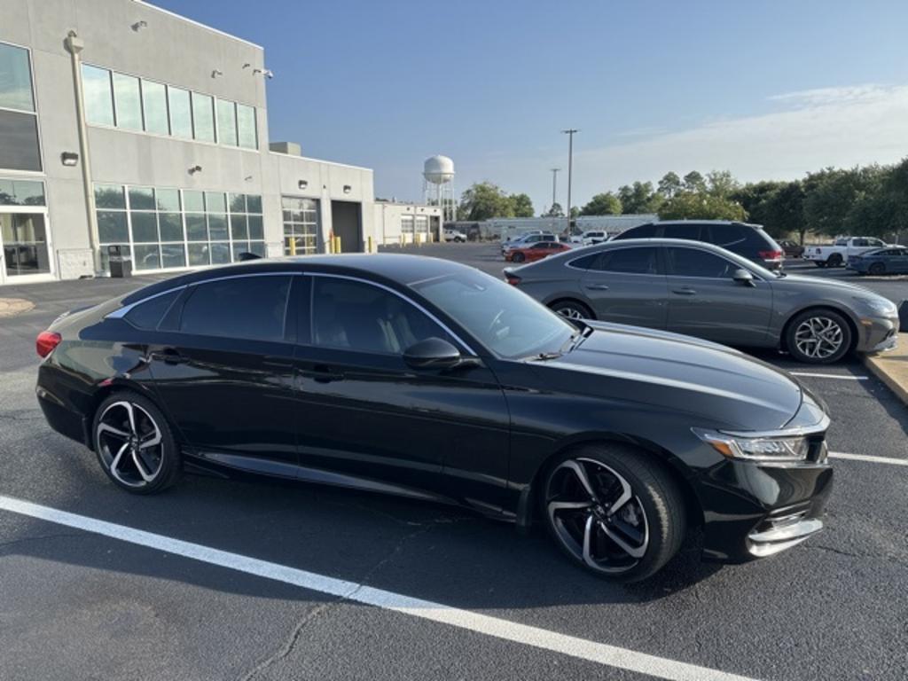 2019 Honda Accord - $23,000