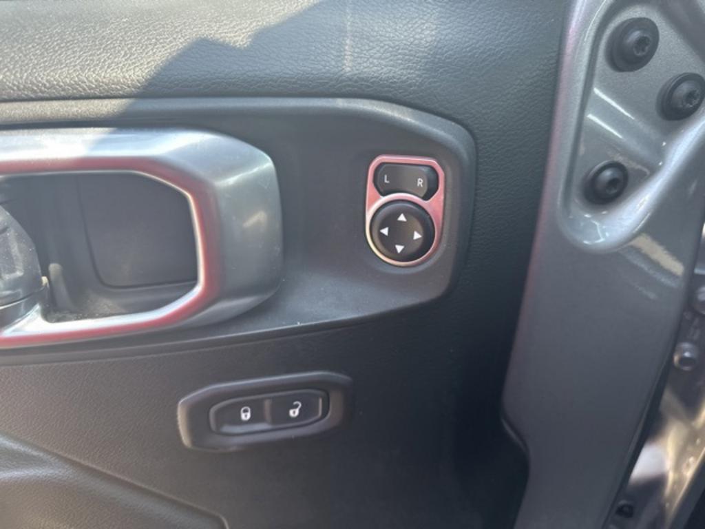 2020 Jeep Wrangler - $44,500