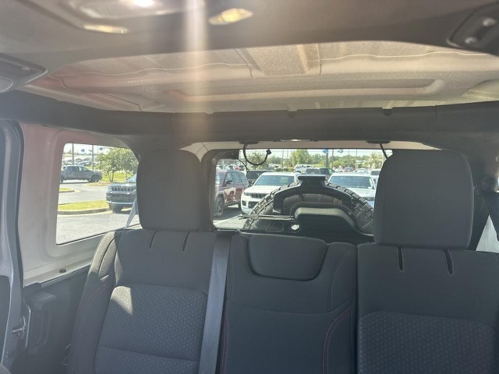2020 Jeep Wrangler - $44,500