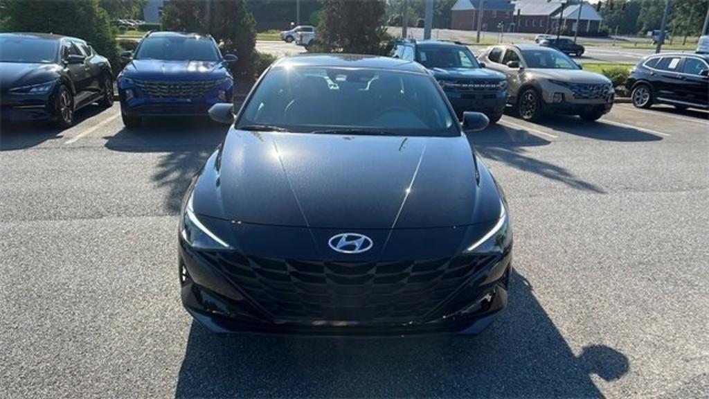 2023 Hyundai Elantra SEL photo
