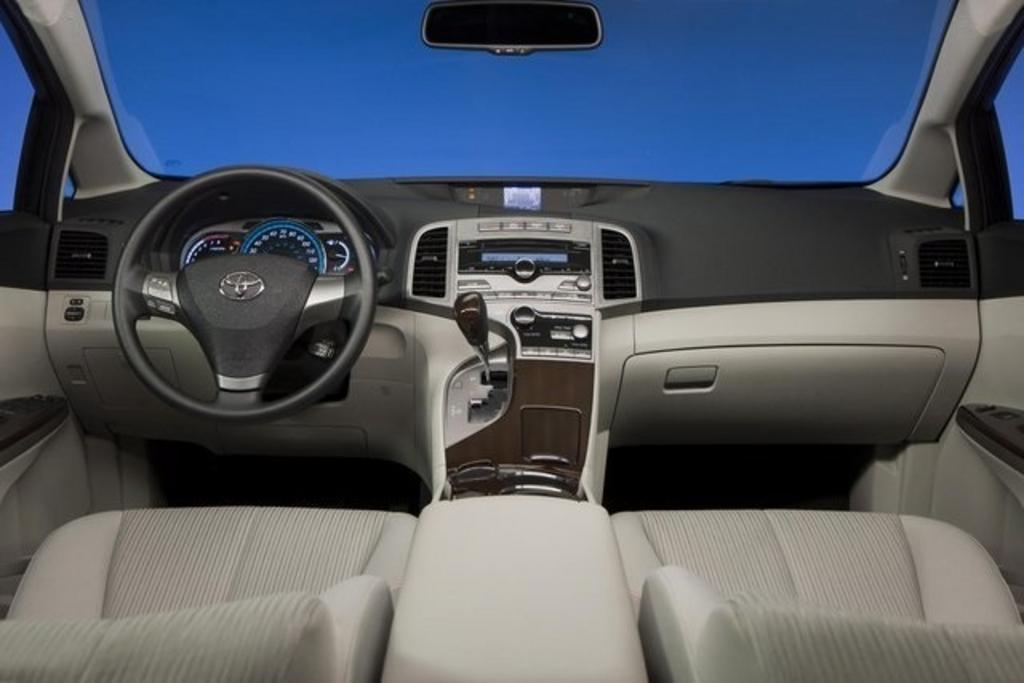 2011 Toyota Venza - $13,500
