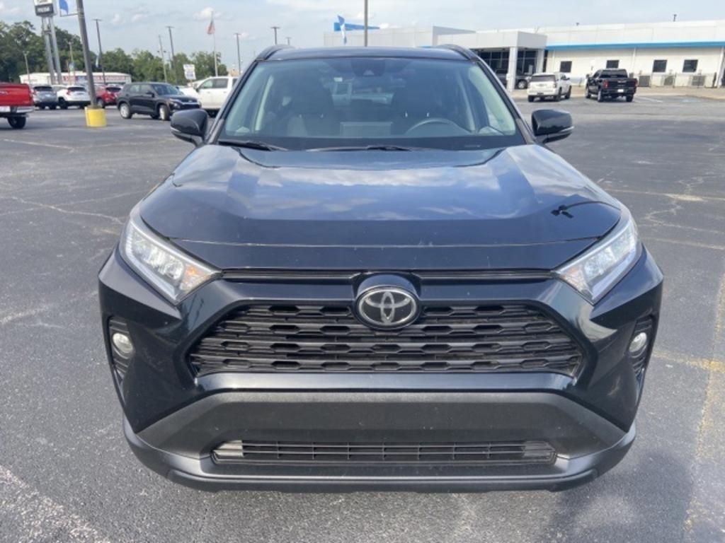 2019 Toyota RAV4 XLE photo