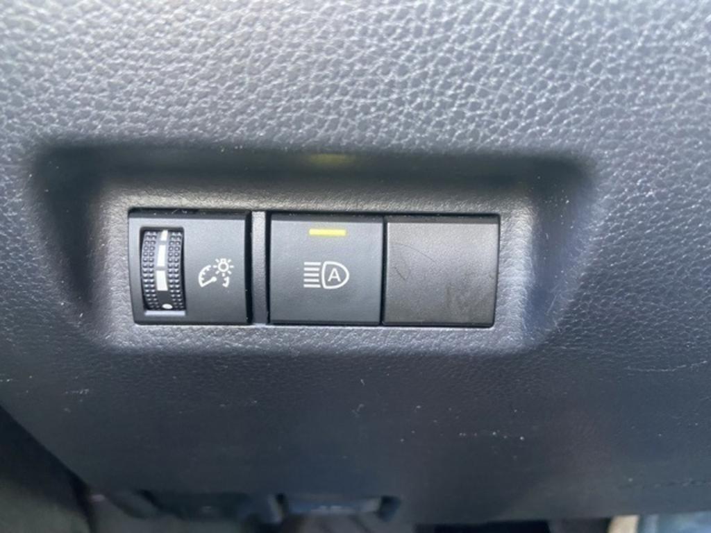 2019 Toyota RAV4 XLE photo