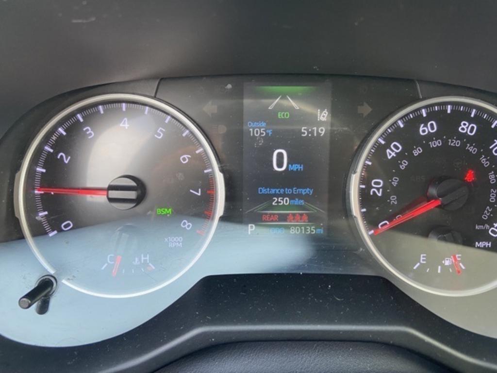 2019 Toyota RAV4 XLE photo