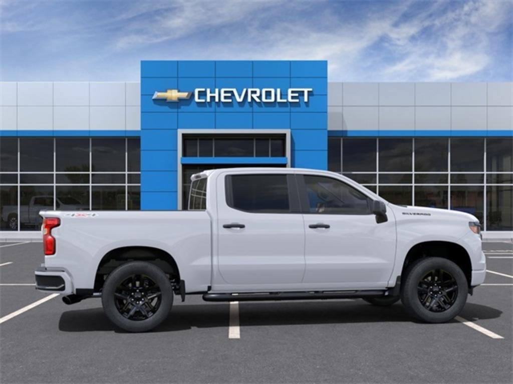 2024 Chevrolet Silverado 1500 Custom photo 4