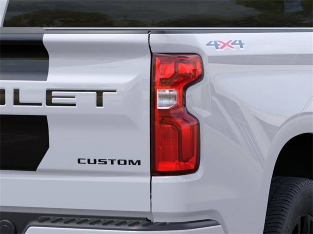 2024 Chevrolet Silverado 1500 Custom photo 10