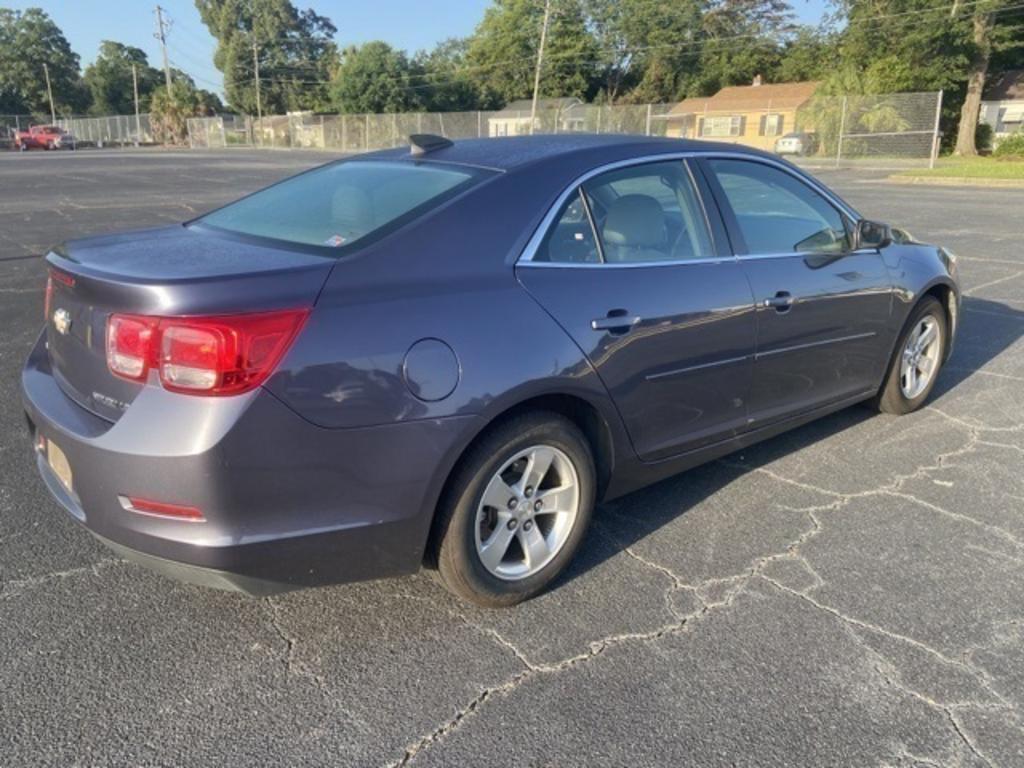 2015 Chevrolet Malibu - $13,000