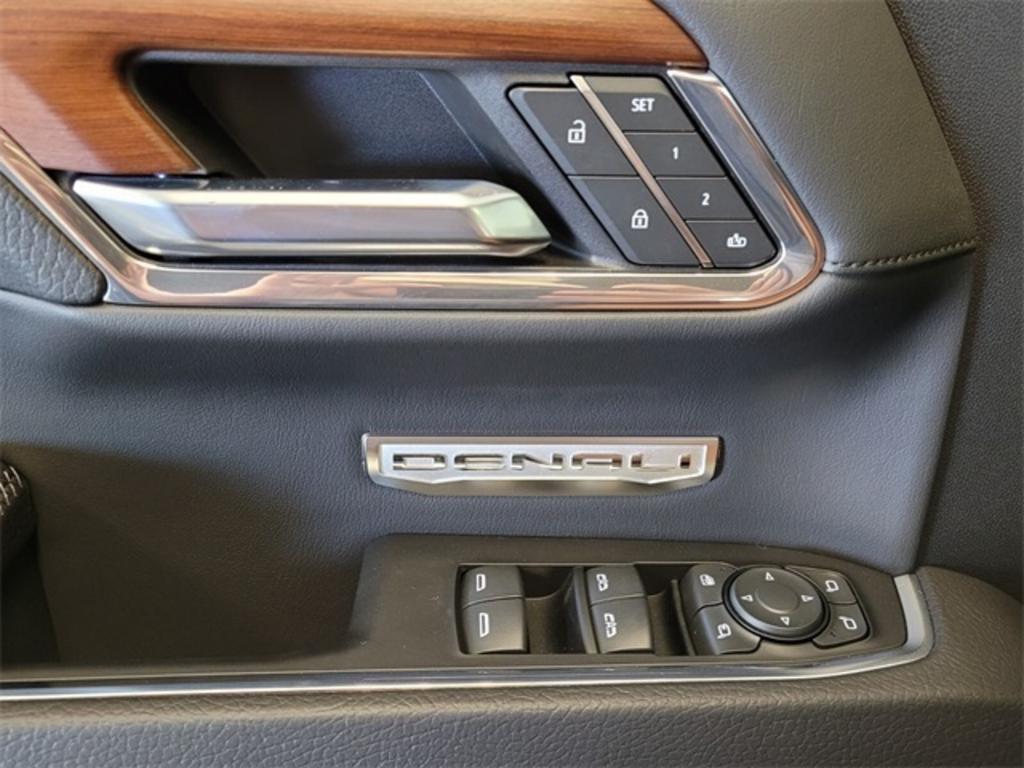 2023 GMC Sierra 1500 - $70,000