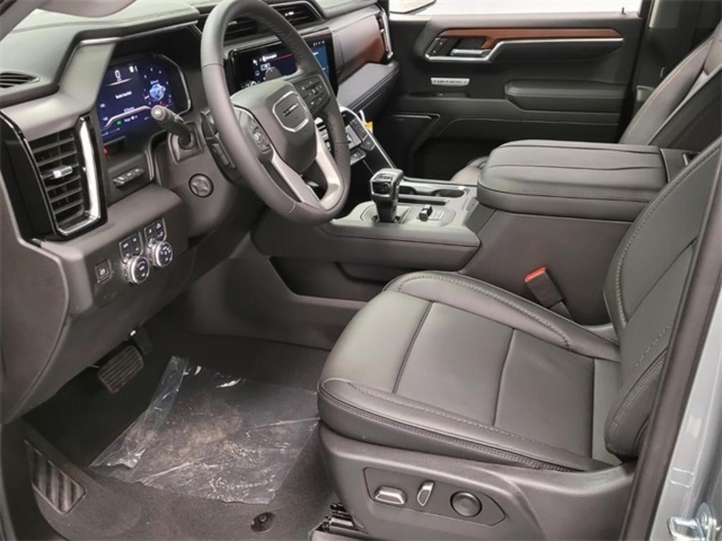 2023 GMC Sierra 1500 - $70,000