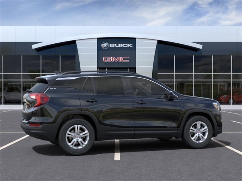 2024 GMC Terrain SLE photo