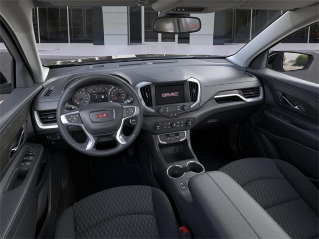 2024 GMC Terrain SLE photo